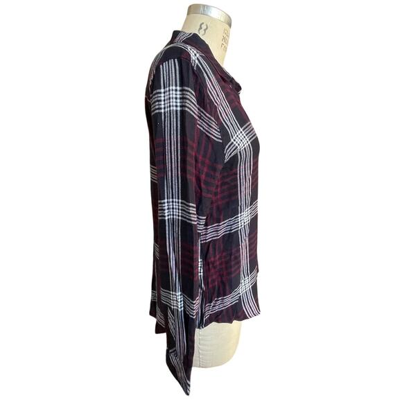 Women's Rails Hunter Plaid Shirt in Red & Navy Size Medium - Picture 3 of 6